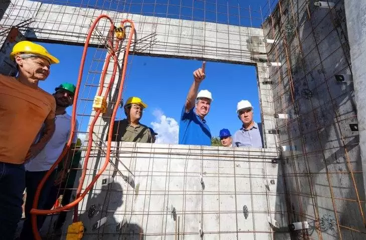 Em Corumbá, Riedel anuncia investimentos nas áreas de infraestrutura, habitação, saúde, educação e saneamento